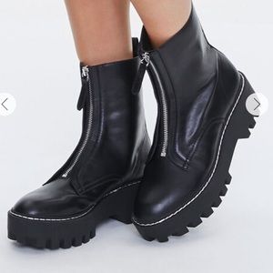 Front zip platform bootie